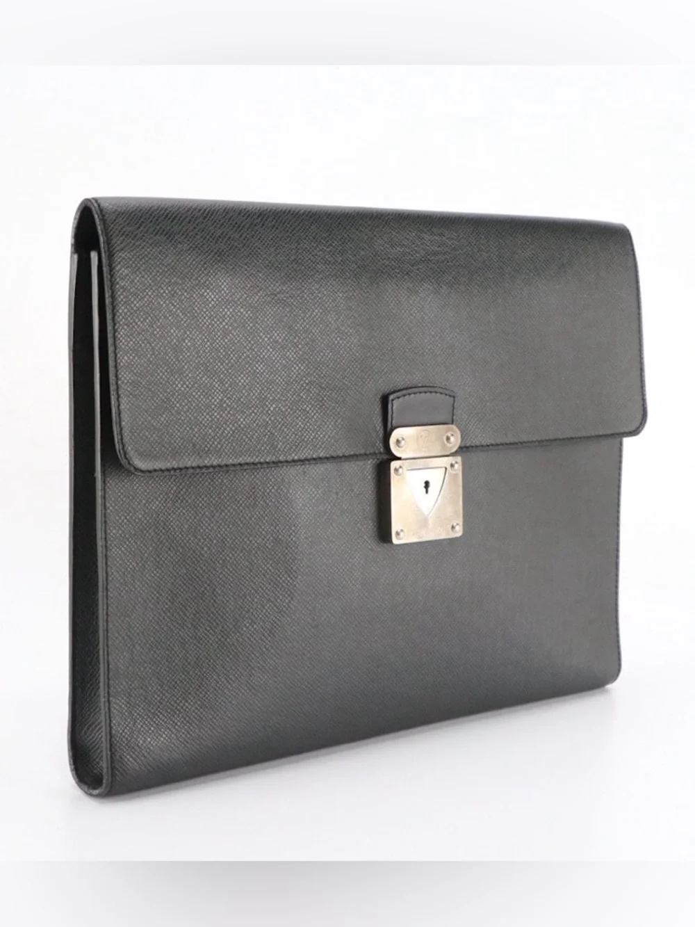 Louis Vuitton Porte-Documents Minuto Portfolio in Taïga Leather